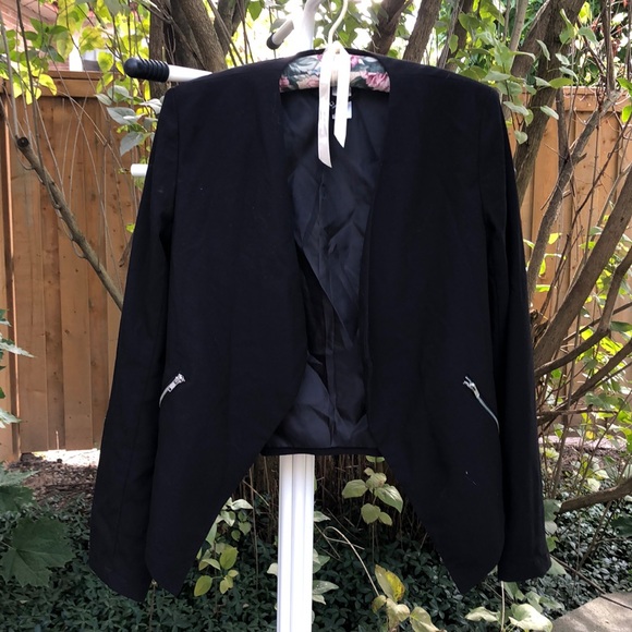2/$30 Black blazer - Picture 1 of 5